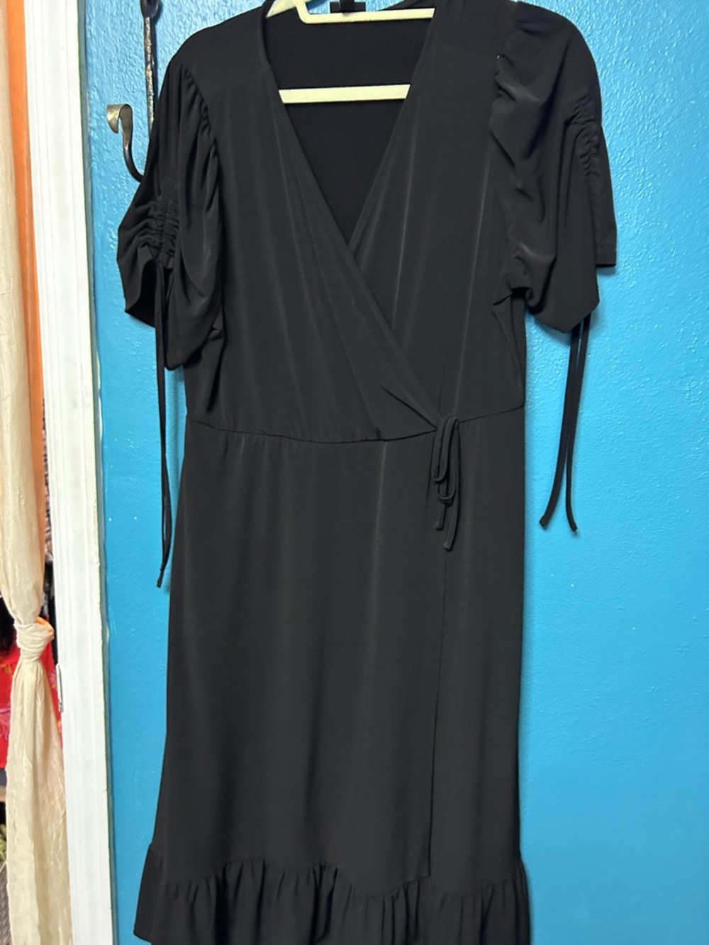 Torrid Women's Black Wrap Dress with Puff Sleeves Size 1 (18-20 W)